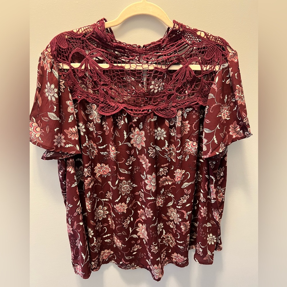 Lane Bryant Size 18/20 Flutter sleeve summer top